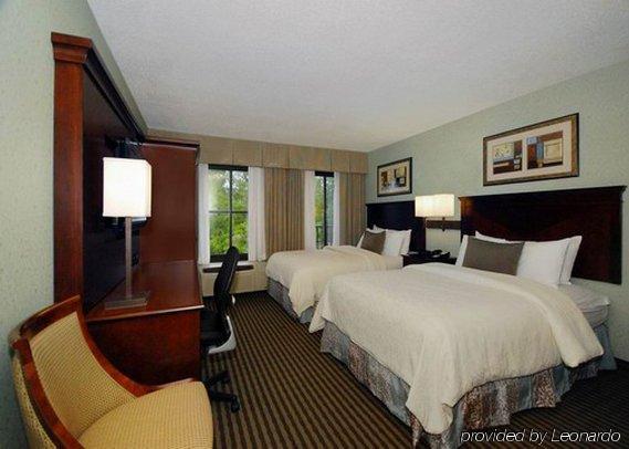 Moxy Downtown Hotel