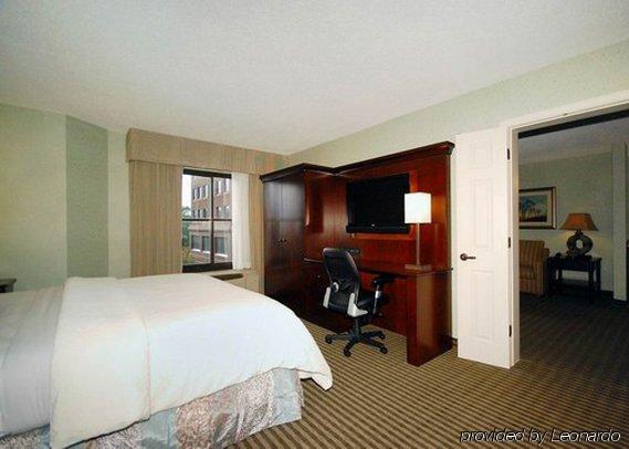Moxy Downtown Hotel Memphis