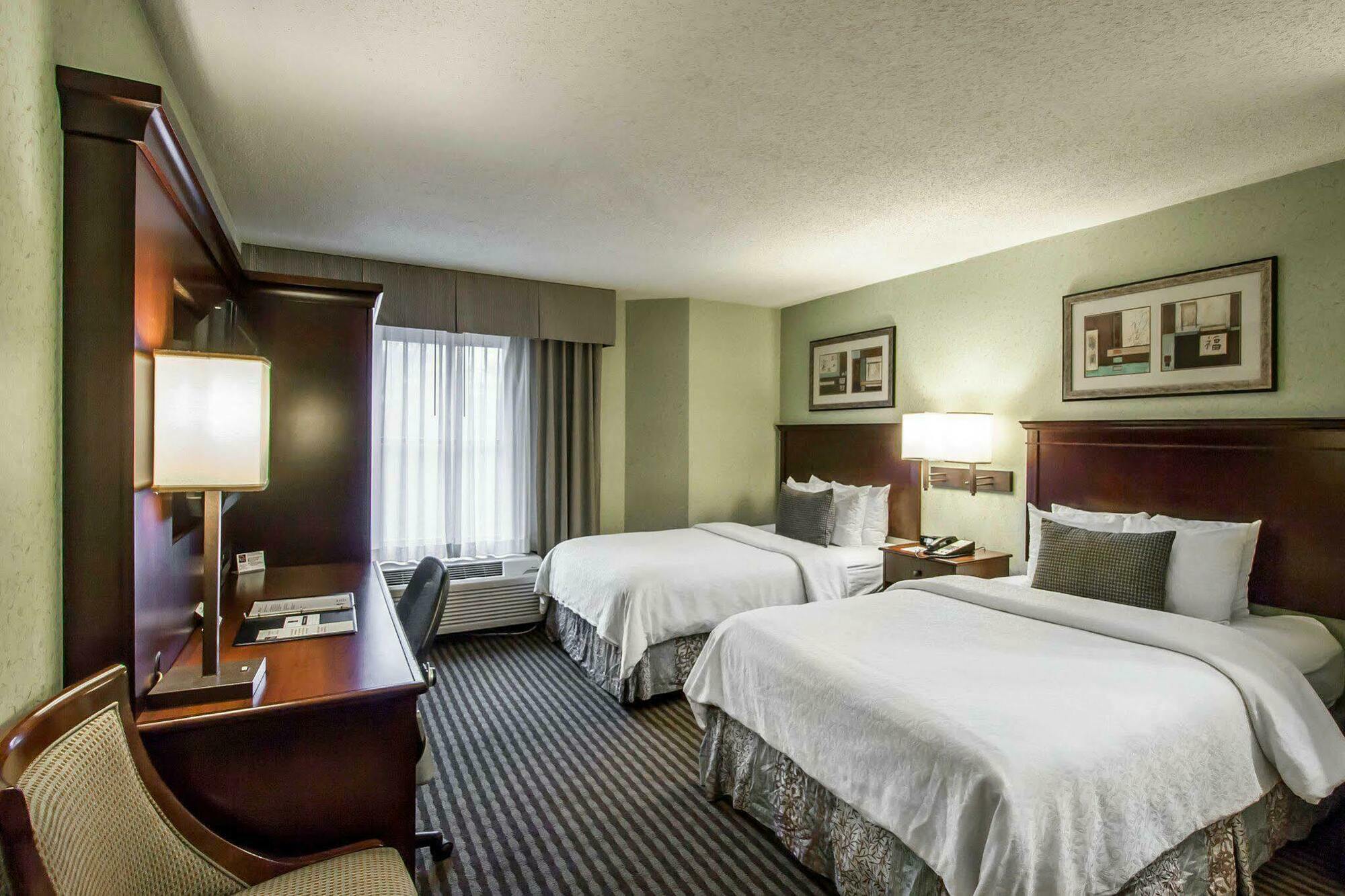 Hotel Moxy Downtown
