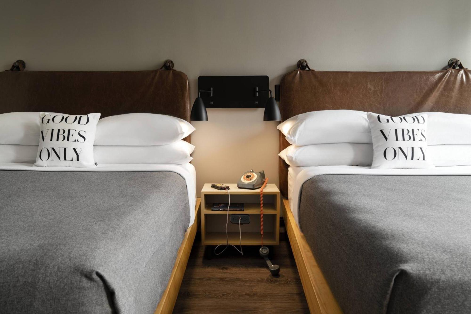 Moxy Downtown Hotel 3*