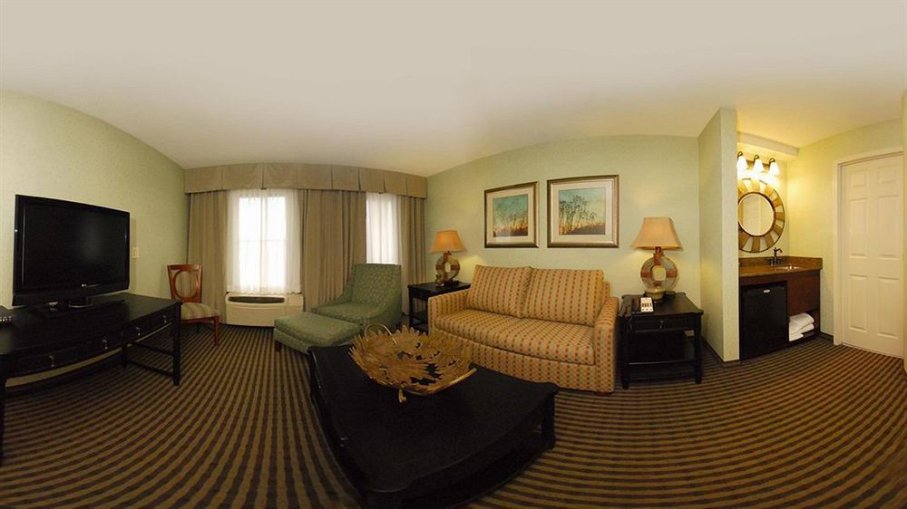 Hotel Moxy Downtown 3*